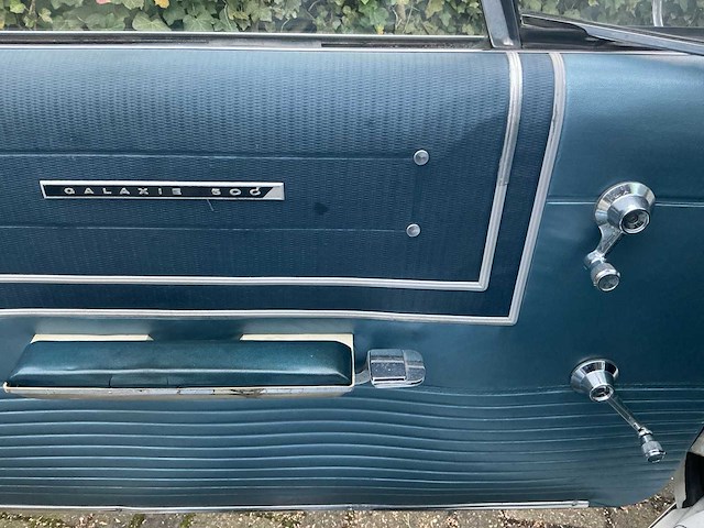 1965 ford galaxie 500 coupe oldtimer - afbeelding 40 van  57