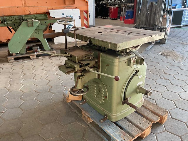 1965 frommia 600 afkortcirkelzaagmachine - afbeelding 7 van  8