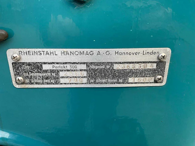 1965 hanomag perfekt 300 oldtimer tractor - afbeelding 24 van  46