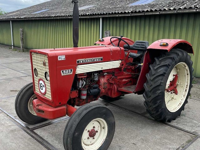 1965 international 523 - oldtimer tractor - afbeelding 1 van  9