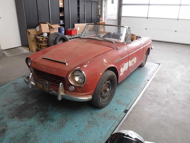 1966 datsun fairlady 1600 roadster | japanese classic sports car - afbeelding 43 van  64