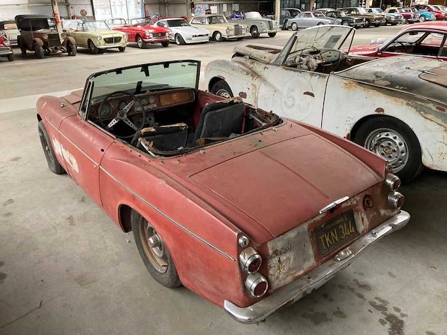 1966 datsun fairlady 1600 roadster | japanese classic sports car - afbeelding 37 van  64