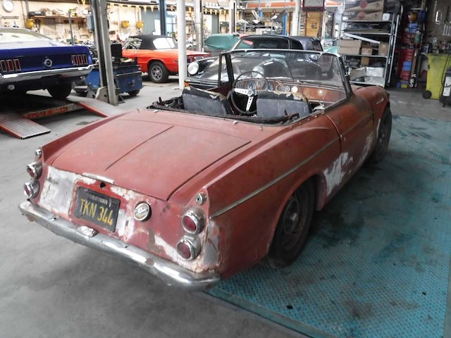 1966 datsun fairlady 1600 roadster | japanese classic sports car - afbeelding 63 van  64