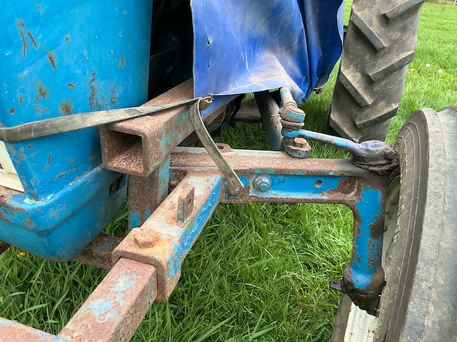 1966 ford 3000 tweewielaangedreven landbouwtractor / oldtimer - afbeelding 13 van  36