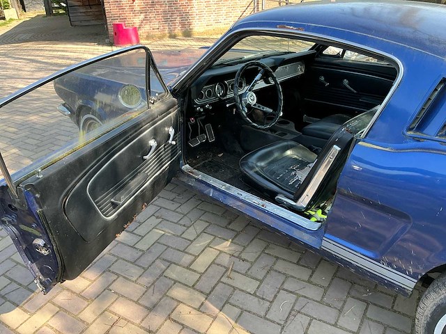1966 ford mustang fastback personenauto - afbeelding 21 van  42