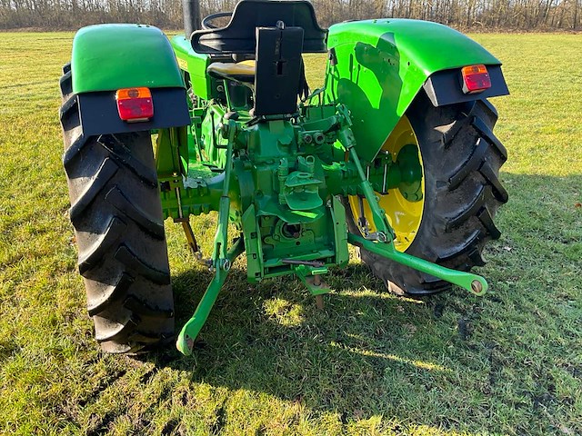 1966 john deere 1020 oldtimer tractor - afbeelding 3 van  3