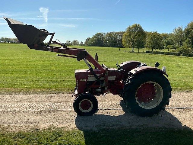 1966 mc cormick international 523 agromatic tweewielaangedreven landbouwtractor - afbeelding 4 van  5