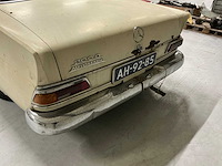 1966 mercedes-benz 200d automatic oldtimer auto - afbeelding 19 van  19
