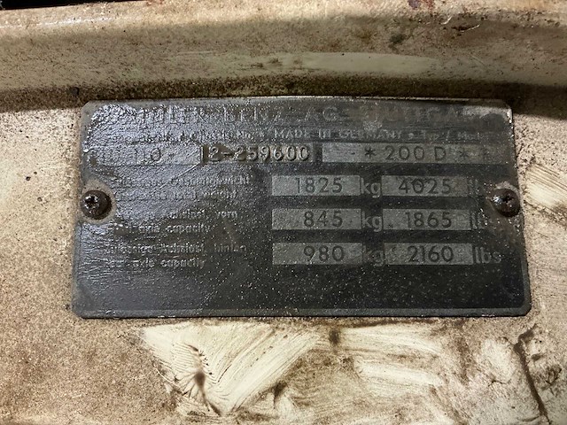 1966 mercedes-benz 200d automatic oldtimer auto - afbeelding 10 van  19