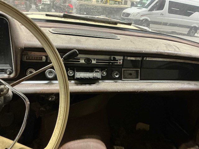 1966 mercedes-benz 200d automatic oldtimer auto - afbeelding 6 van  19