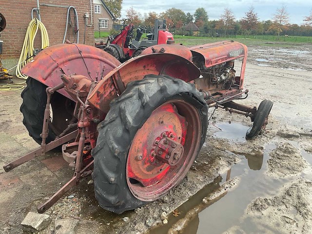 1966 nuffield 4dm/6dm 6 cilinder oldtimer tractor - afbeelding 16 van  20
