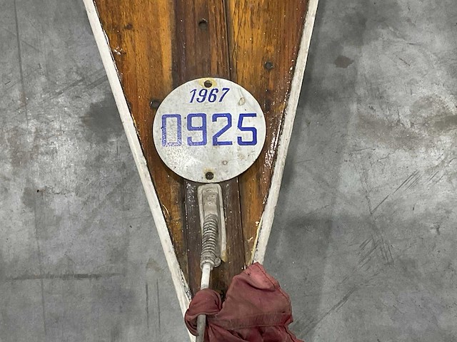 1967 - houten kano - afbeelding 1 van  6