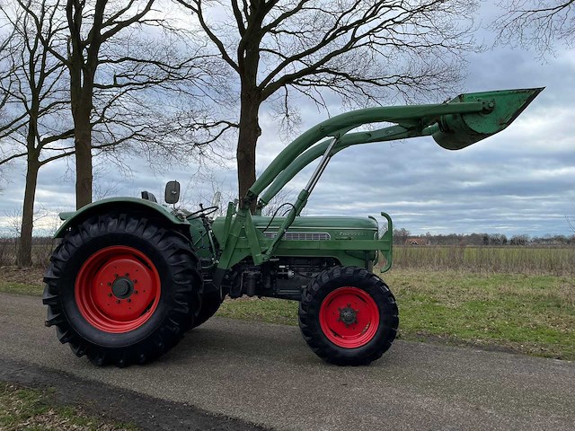 1967 fendt favorit 3a rundhauber oldtimer tractor - afbeelding 15 van  20