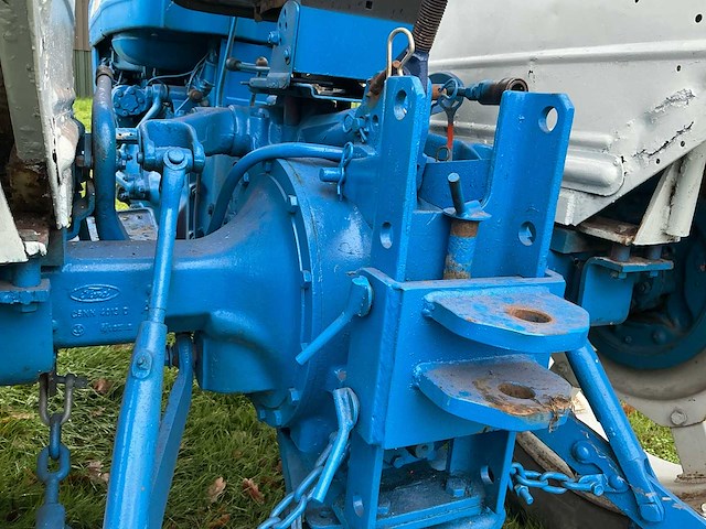 1967 ford 3000 oldtimer tractor - afbeelding 15 van  35
