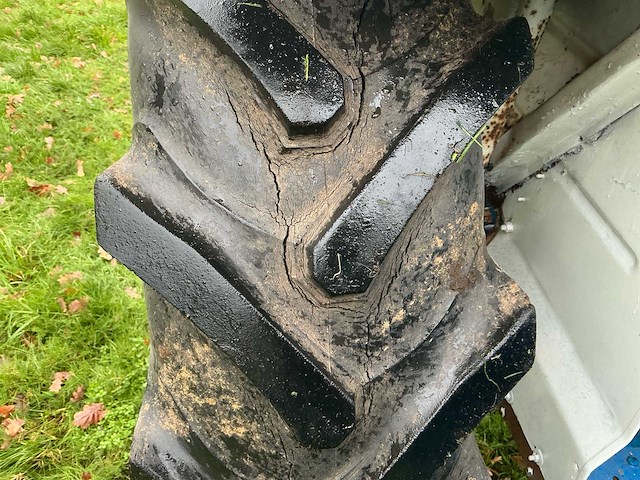 1967 ford 3000 oldtimer tractor - afbeelding 19 van  35