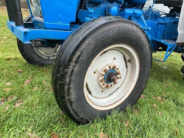 1967 ford 3000 oldtimer tractor - afbeelding 35 van  35