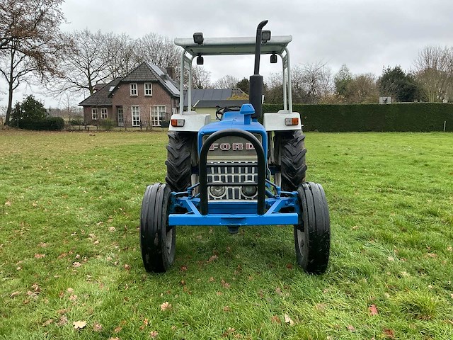 1967 ford 3000 oldtimer tractor - afbeelding 12 van  35