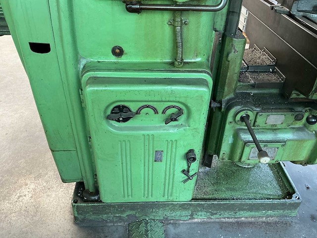 1967 frunze 6m12n verticale consolefreesmachine - afbeelding 6 van  19