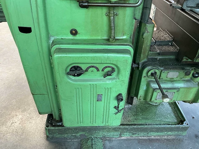 1967 frunze 6m12n verticale consolefreesmachine - afbeelding 21 van  29