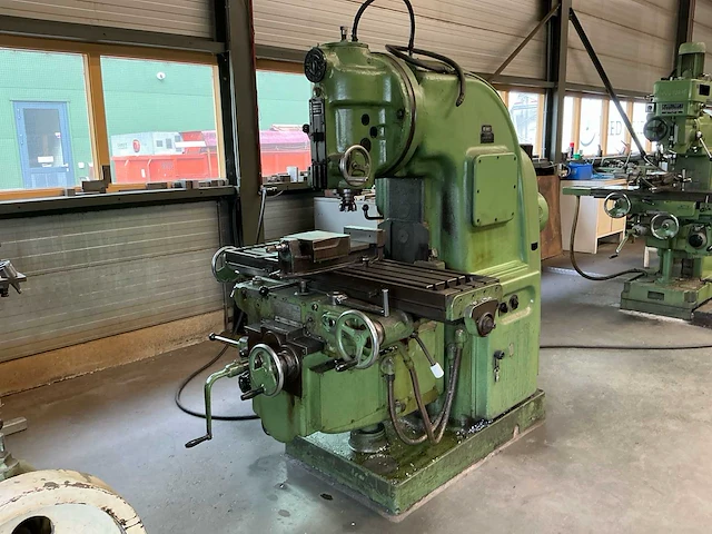 1967 frunze 6m12n verticale consolefreesmachine - afbeelding 1 van  29
