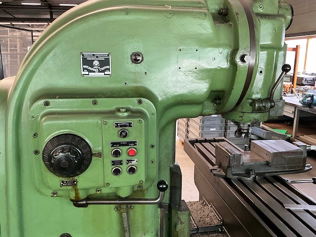 1967 frunze 6m12n verticale consolefreesmachine - afbeelding 9 van  24