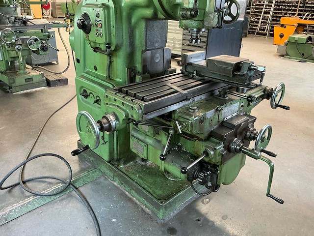 1967 frunze 6m12n verticale consolefreesmachine - afbeelding 22 van  24