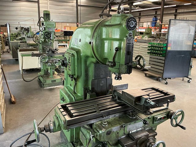 1967 frunze 6m12n verticale consolefreesmachine - afbeelding 23 van  24