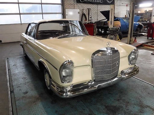 1967 mercedes-benz 300 se coupe | german luxury coupe - afbeelding 8 van  99