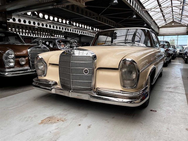 1967 mercedes-benz 300 se coupe | german luxury coupe - afbeelding 87 van  99