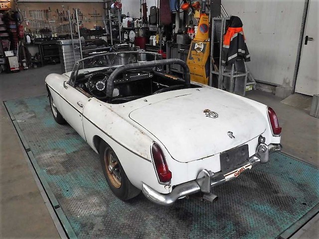 1967 mg b roadster | british classic sports car - afbeelding 3 van  53