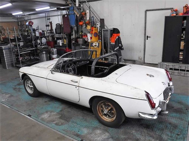 1967 mg b roadster | british classic sports car - afbeelding 4 van  53