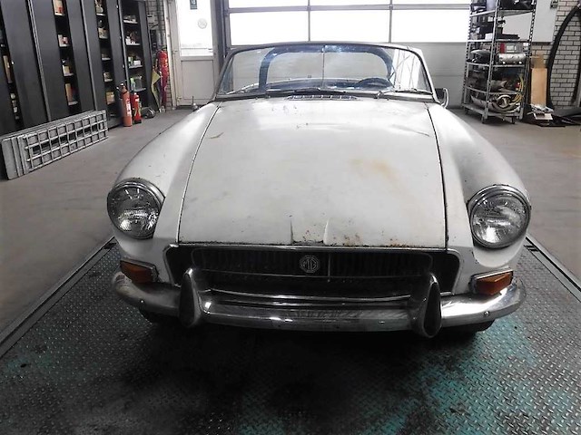 1967 mg b roadster | british classic sports car - afbeelding 29 van  53