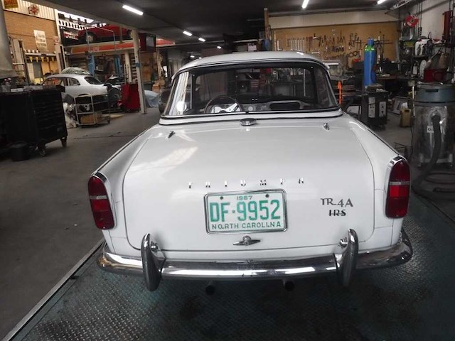 1967 triumph tr4a surrey top | british classic sports car - afbeelding 45 van  83