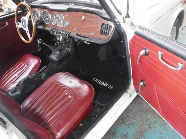 1967 triumph tr4a surrey top | british classic sports car - afbeelding 52 van  83