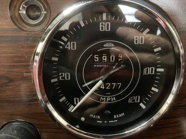 1967 triumph tr4a surrey top | british classic sports car - afbeelding 27 van  83