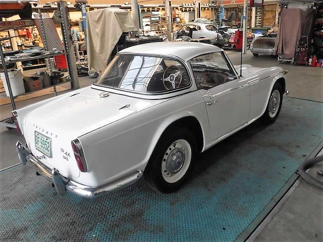 1967 triumph tr4a surrey top | british classic sports car - afbeelding 82 van  83