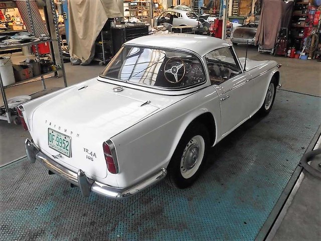1967 triumph tr4a surrey top | british classic sports car - afbeelding 83 van  83