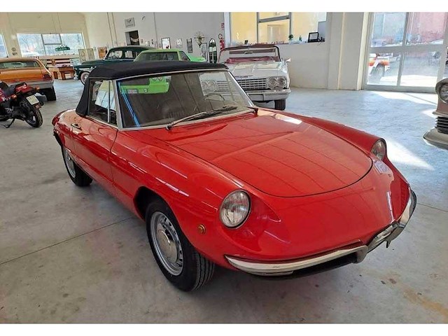 1968 alfa romeo spider 1300 duetto | italian classic roadster - afbeelding 16 van  27