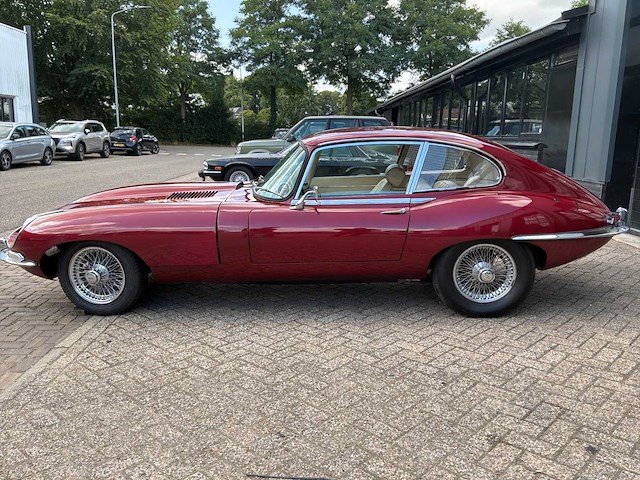 1968 jaguar 2 + 2 e-type oldtimer - afbeelding 12 van  38