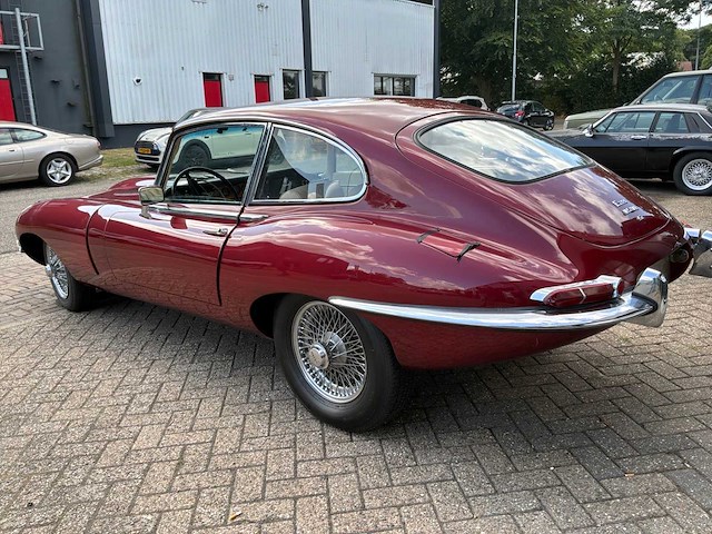 1968 jaguar 2 + 2 e-type oldtimer - afbeelding 23 van  38