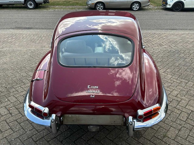 1968 jaguar 2 + 2 e-type oldtimer - afbeelding 33 van  38