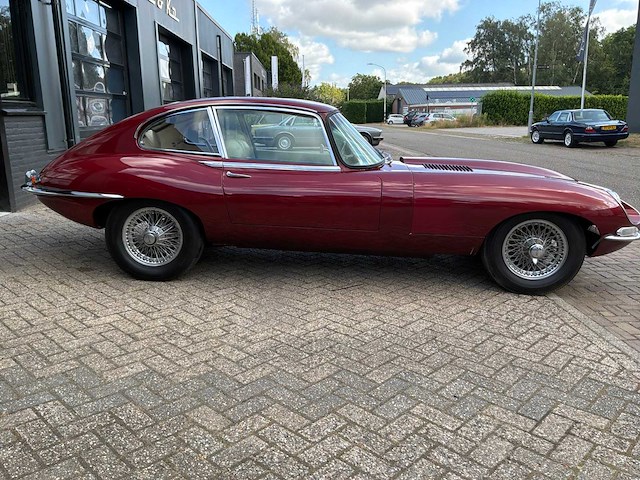 1968 jaguar 2 + 2 e-type oldtimer - afbeelding 35 van  38