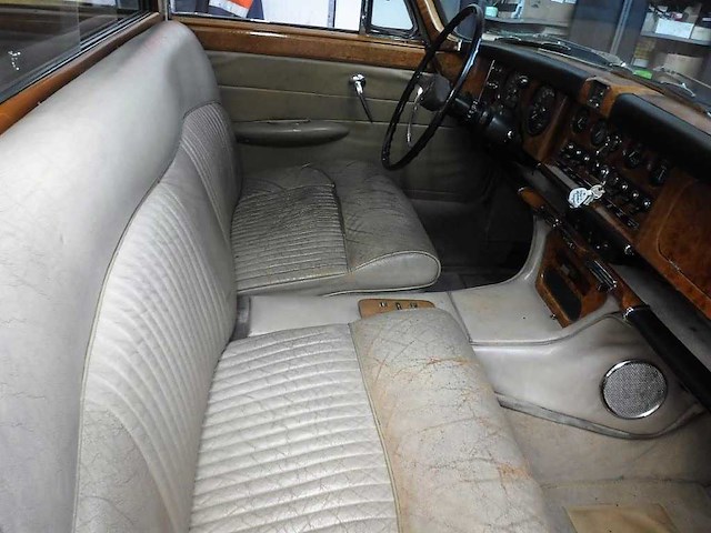 1968 jaguar 420g saloon | british luxury saloon - afbeelding 21 van  93