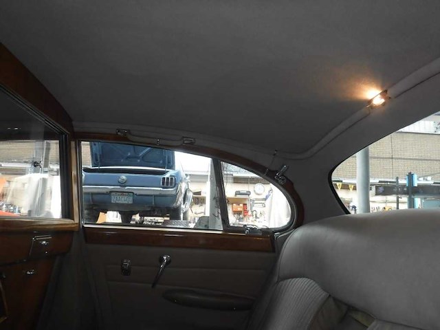1968 jaguar 420g saloon | british luxury saloon - afbeelding 38 van  93