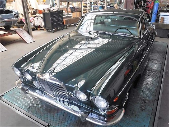 1968 jaguar 420g saloon | british luxury saloon - afbeelding 46 van  93