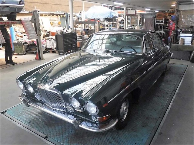 1968 jaguar 420g saloon | british luxury saloon - afbeelding 90 van  93