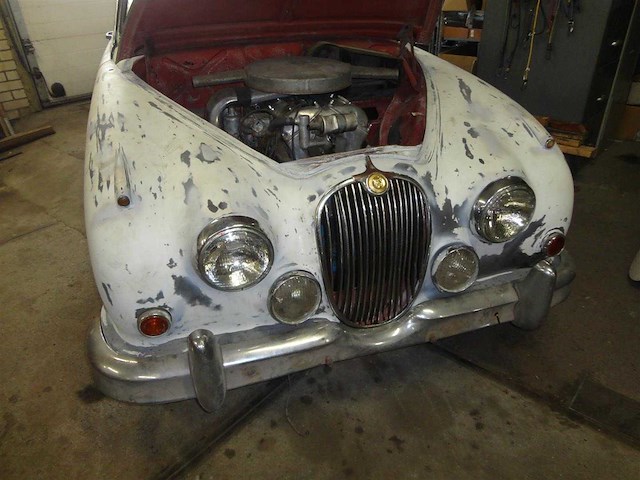 1968 jaguar mk 2 sedan | british classic sports saloon - afbeelding 29 van  32