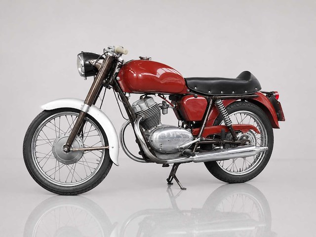 1968 moto guzzi stornello 125 sport | italian classic motorcycle - afbeelding 1 van  19