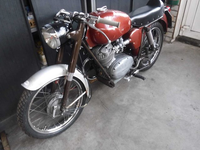 1968 moto guzzi stornello 125 sport | italian classic motorcycle - afbeelding 14 van  19