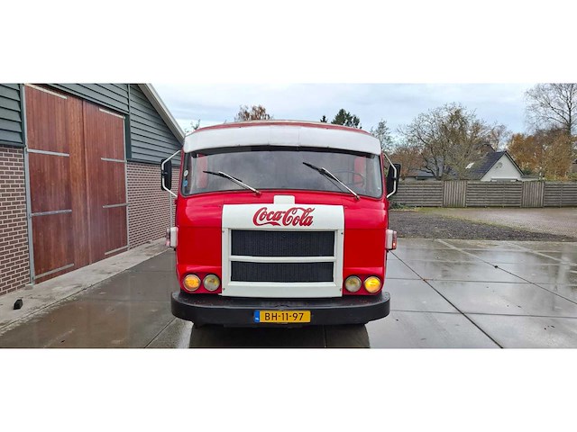 1968 saviem jl29a tank vrachtwagen (coca cola) - afbeelding 20 van  24